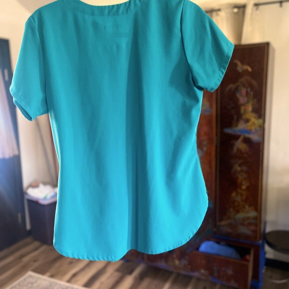 Splendidly comfortable & feather soft, Jockey scrubs in a size small. - Picture 4 of 10